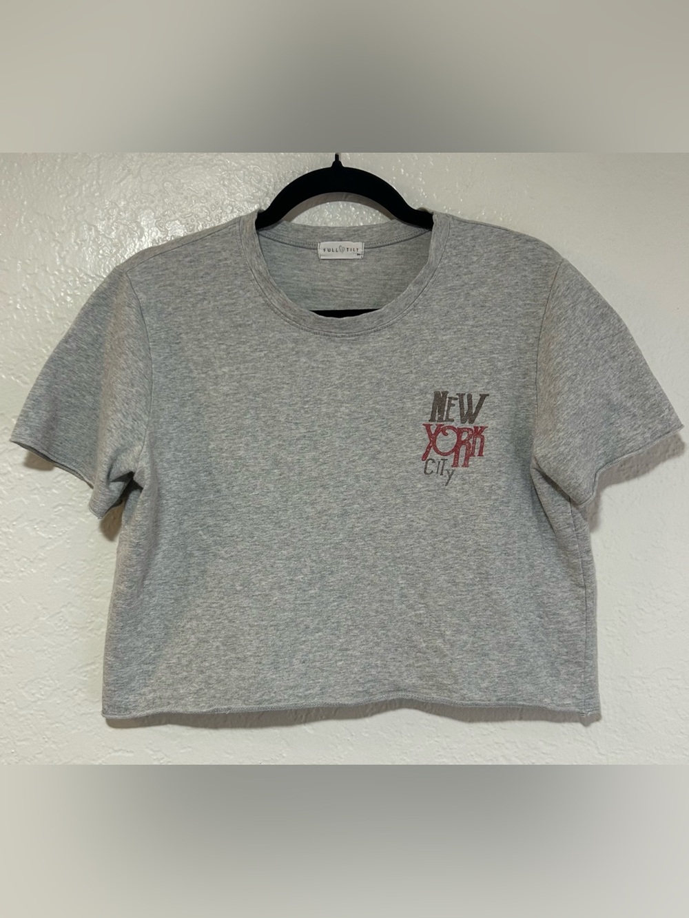 Full Tilt Light Gray Crewneck Cropped New York City Big Apple Tee